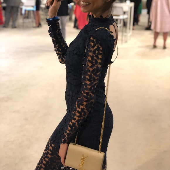 Meet your Posher, Julie - Picture 1 of 1